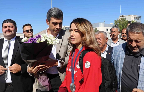Akbaş'a Çoşkulu Karşılama!