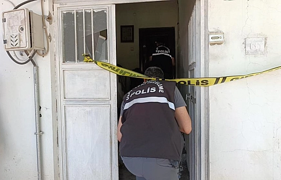 Polis memuru kaldığı evde ölü bulundu