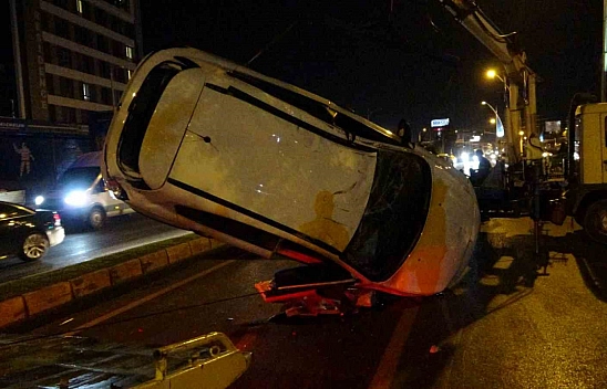 Malatya'da otomobil takla atıp metrelerce sürüklendi
