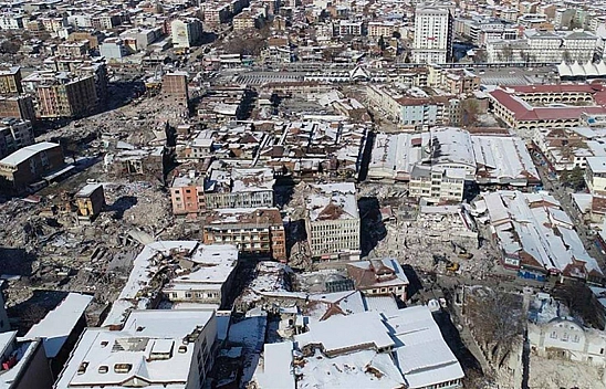 Resmi Gazete'de yayımlandı! Deprem Bölgesine Müjde! Faiz Silindi, Avanslar Ertelendi!