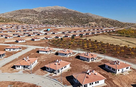 Resmi Gazete'de yayımlandı! Malatya'da 8 ilçede 71 köyde 171 adet köy evi yapılacak!