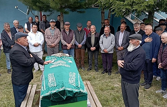 Rıza Çalımbay'ın annesi son yolculuğuna uğurlandı