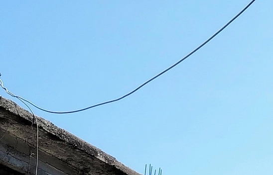 Kaçak elektrikle araç şarj istasyonu yaptılar