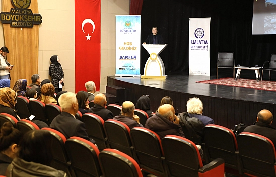 Malatya'da Deprem Acıları Şiirle Paylaşıldı