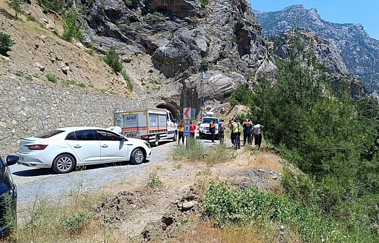 Serinlemek için girdiği nehirde kayboldu