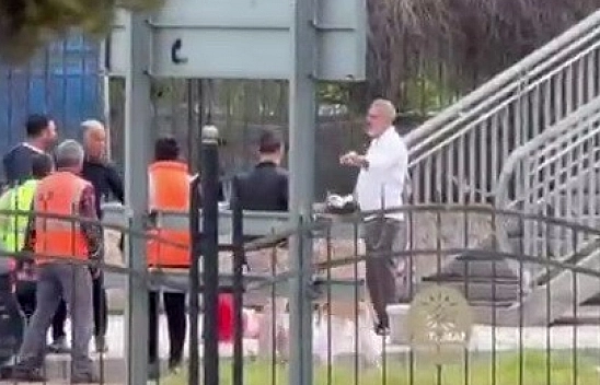 Sokak ortasında bıçaklı kavga!
