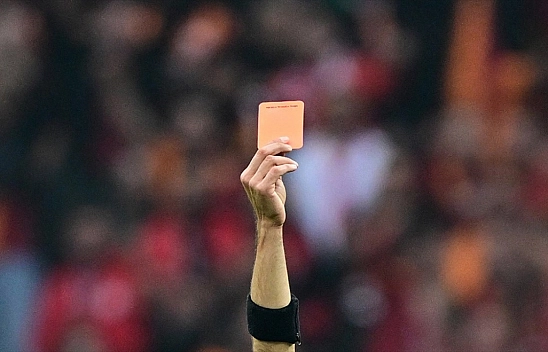 Süper Lig'de sarı ve kırmızı kart görenler..!