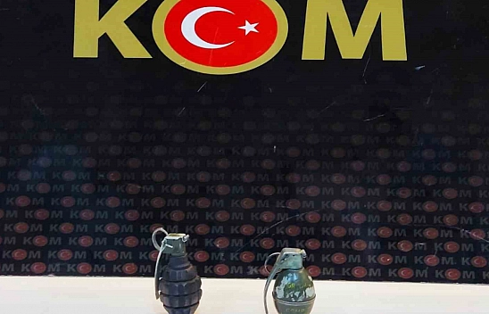 Malatya Sokaklarında El Bombasıyla Gezmişler