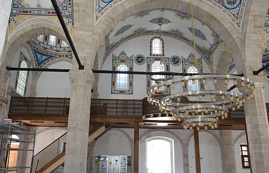 Taş taş numaralandırıldı, çelikle güçlendirildi! Yeni Cami'de ince işçilik yapılıyor