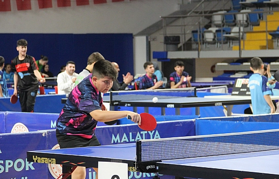 Tenisçiler Malatya'da Buluştu