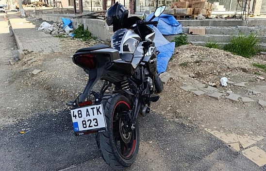 Ticari taksiyle motosiklet çarpıştı: 1 yaralı