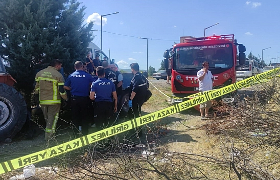 Traktör Kazası: 1, ölü