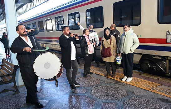 Turistik Diyarbakır Ekspresi'nin ilk durağı Malatya oldu!