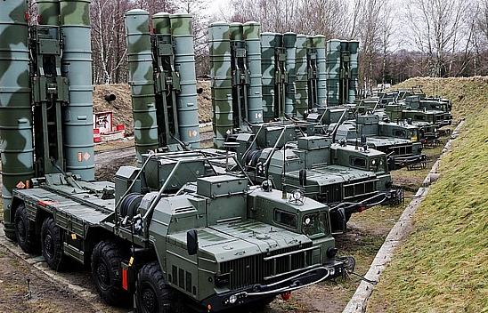 Türkiye İsveç'i NATO'ya aldı, ABD yine S-400 dedi