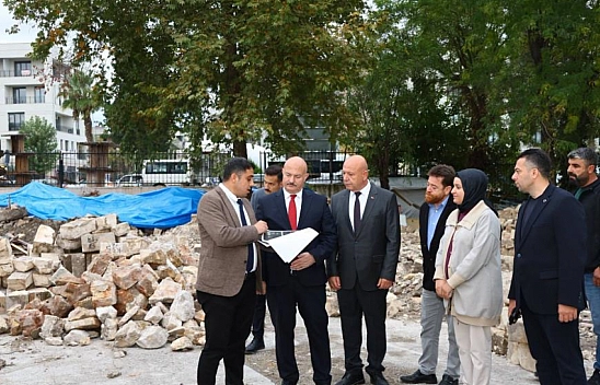 Vali Küçük, Arkeoloji Müzesi inşaatında incelemelerde bulundu