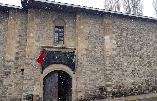Malatya'da Osmanlı mirası zamana direniyor