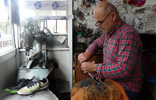 Yarım Asırdan Beri Tamir Ediyor.. Malatya'dan Trabzon'a Gönderiliyor...