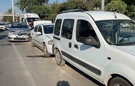 Yayaya yol verince kaza oldu