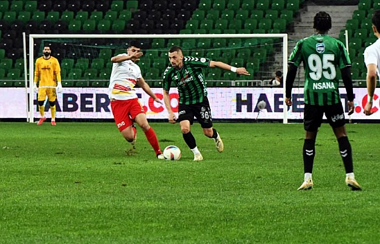 Yeni Malatyaspor seriyi bozmadı | 5 gol, sıfır umut!