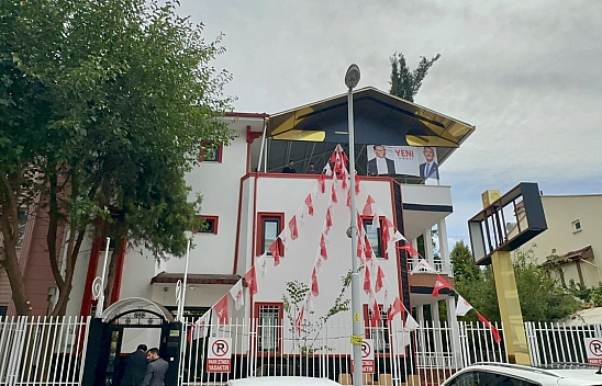 Yeni Parti Malatya'da yeni il binasında çalışmalara başladı