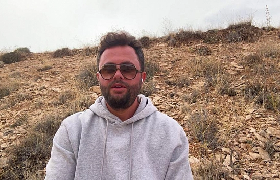 Yer altındaki yuvadan kangal yavruları çıktı!