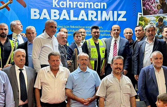 Yeşilyurt Belediyesinden mahalle muhtarlarına 'Babalar Günü' vefası