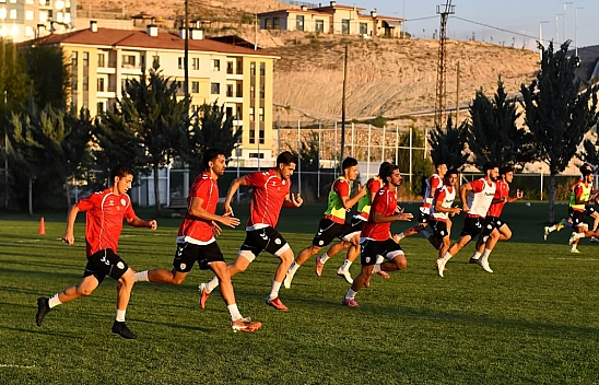 Yeşilyurtspor Diyarbakırspor hazırlıklarını sürdürüyor