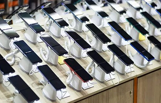 Yurt Dışında Telefon Alımında Şok Eden Zam Vergisi!