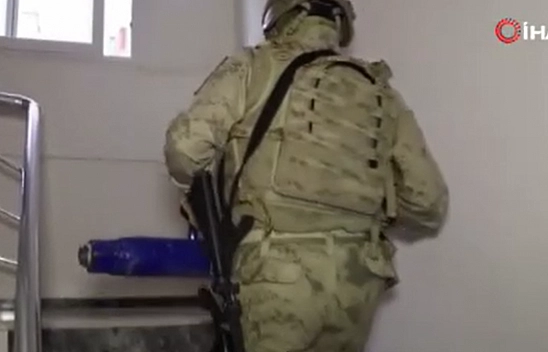 Zehir tacirlerine dev operasyonu: 216 kilogram madde ele geçirildi