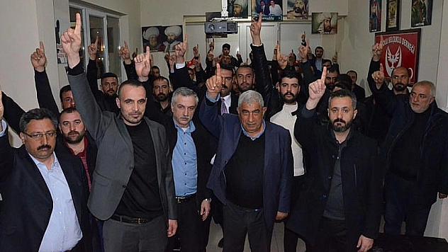 Sivil bir cemiyetiz