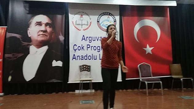 Şiir okuma yarışması 