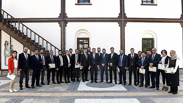 Sertifikaları verildi 