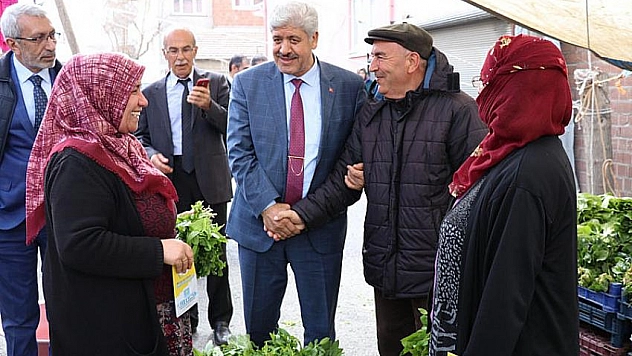 Ekinci'ye destek artıyor 