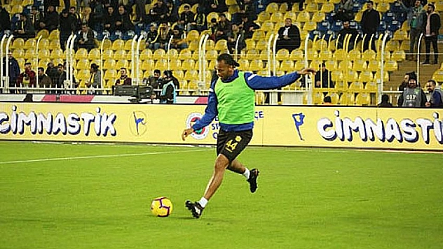 Mina en az 1 ay yok