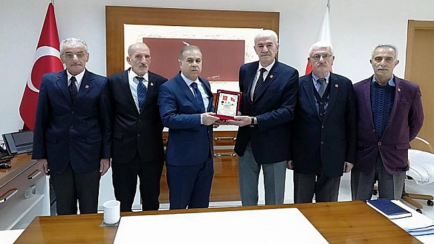 Gazilerden teşekkür plaketi 