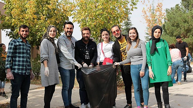 Çöp topladılar