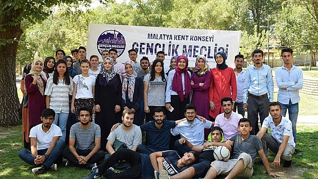 Gönüllerince eğlendiler