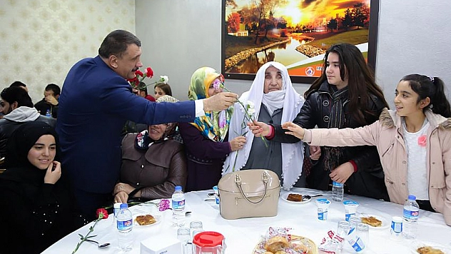 'Engelleri Sevgiyle Aşıyoruz' 