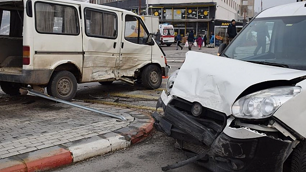 Trafik kazası 