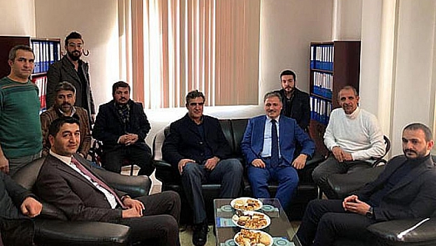 Çakır meslek odalarını ziyaret etti
