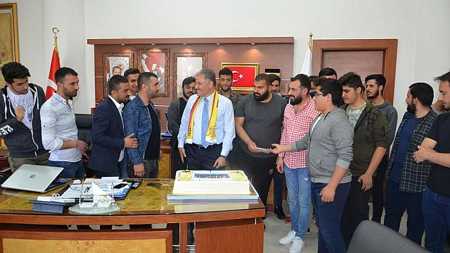 Sürpriz yaptılar