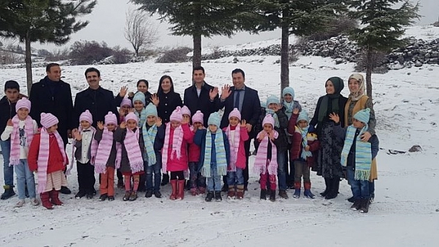 'Minik Yürekleri Isıtma Projesi'