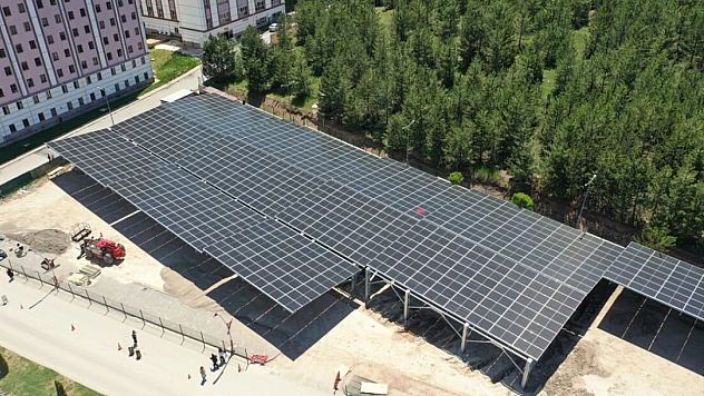 10 bin kişilik yurdun elektriği güneş enerjisinden sağlanacak