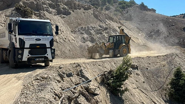 10 mahallede eş zamanlı altyapı ve yol seferberliği