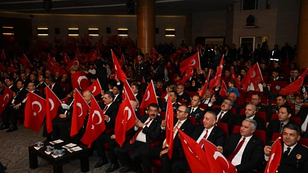 102. yıllık coşku salona sığmadı