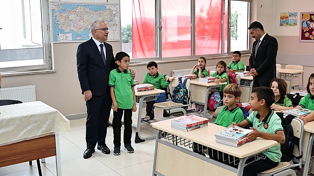 114 bin öğrenci için ders zili çaldı