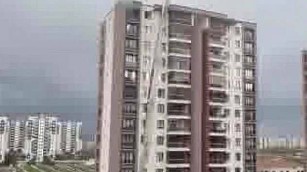14 katlı binada yangın çıktı
