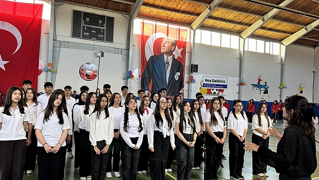 19 Mayıs coşkusu yoğun katılımla kutlandı