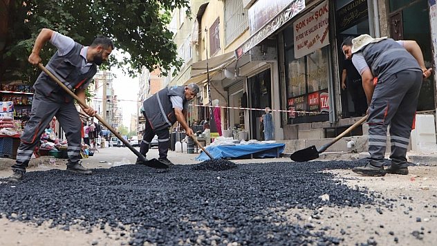 2 cadde 10 bin 400 ton asfaltla yenilendi