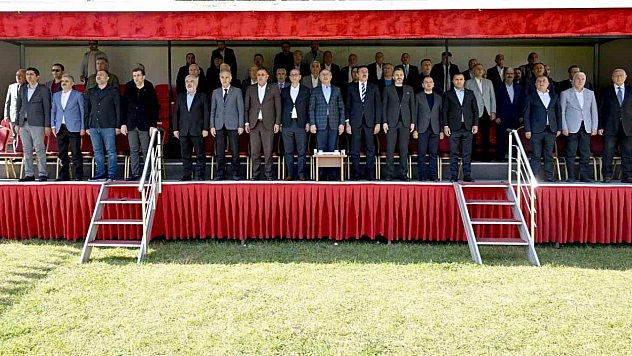 20. Uluslararası Turgut Özal Karakucak Güreşleri görkemli başladı